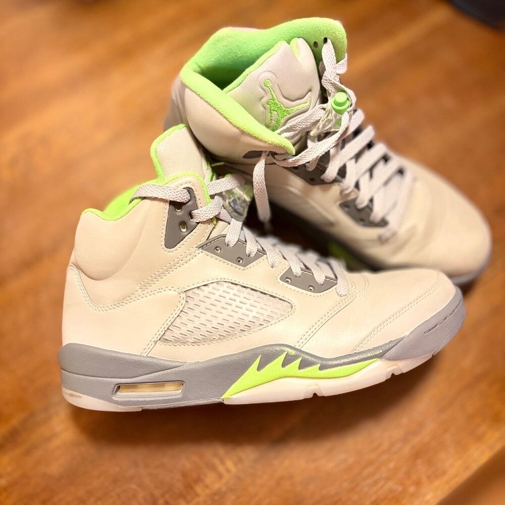 Air Jordan 5 Retro “Green Bean” Size 10.5